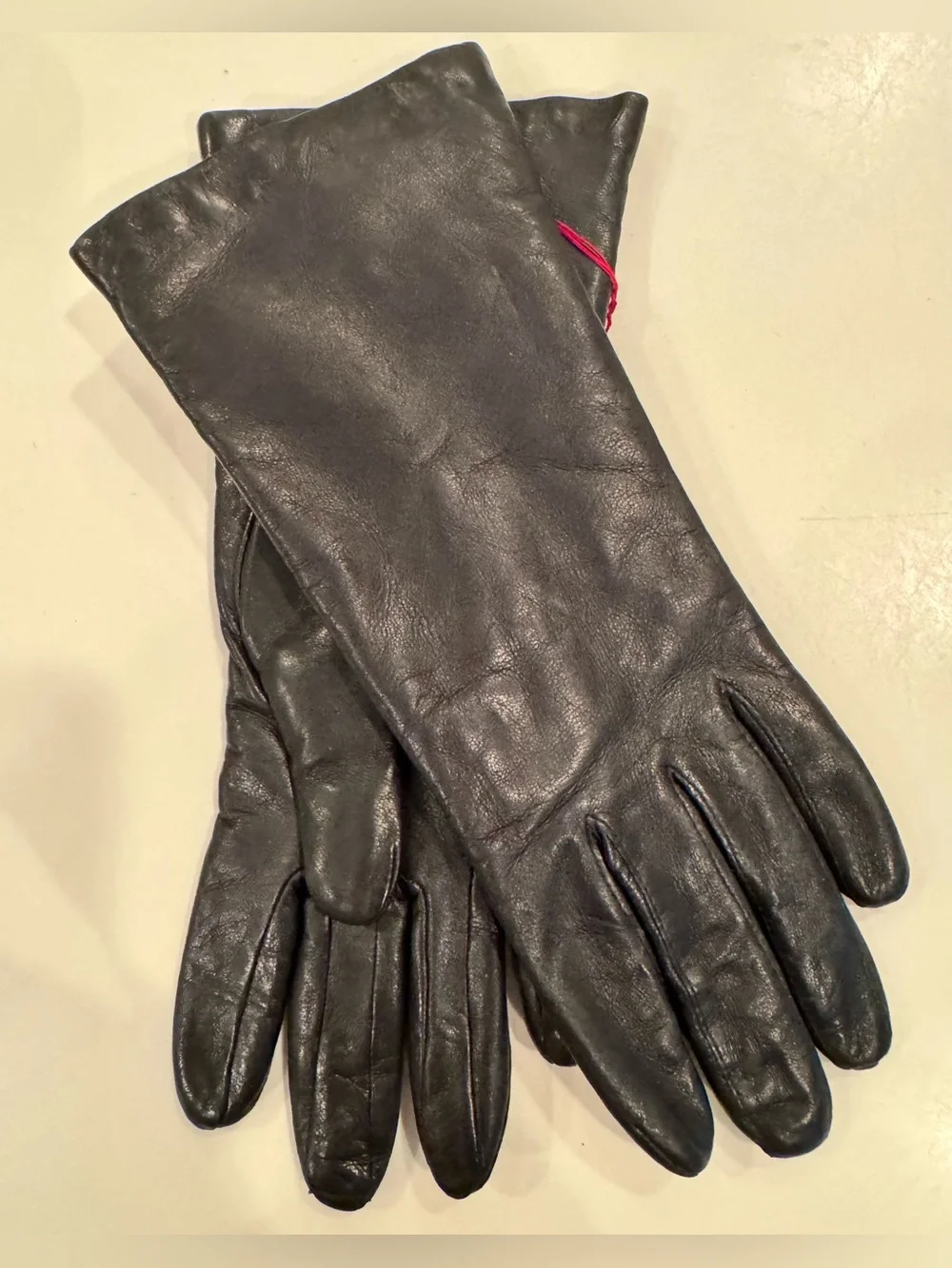 Women’s Isotoner ARIS Leathers Cashmere Lined Black Leather Gloves - NWT